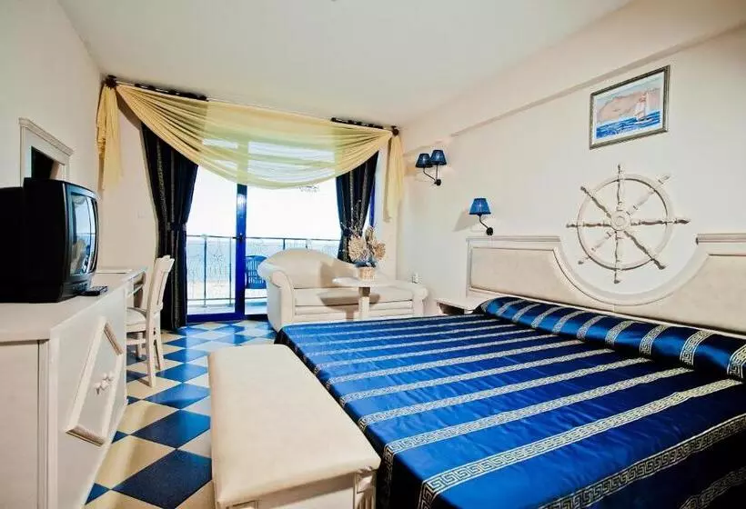 Fotos del hotel Chaika Beach Resort:  15