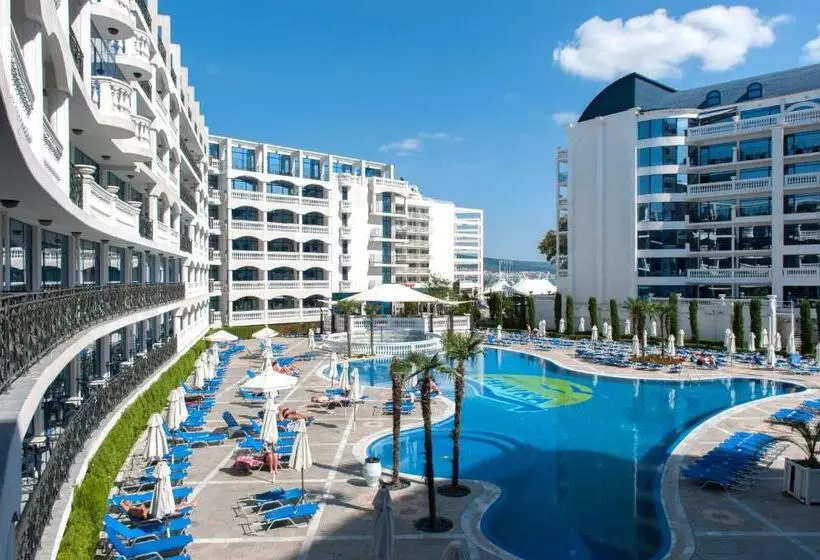 Fotos del hotel Chaika Beach Resort:  22