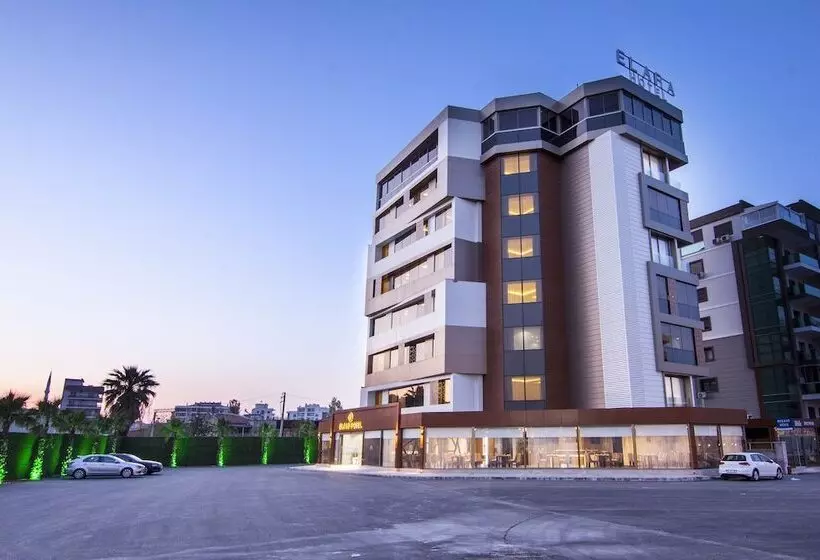 Fotos del hotel Elara:  6