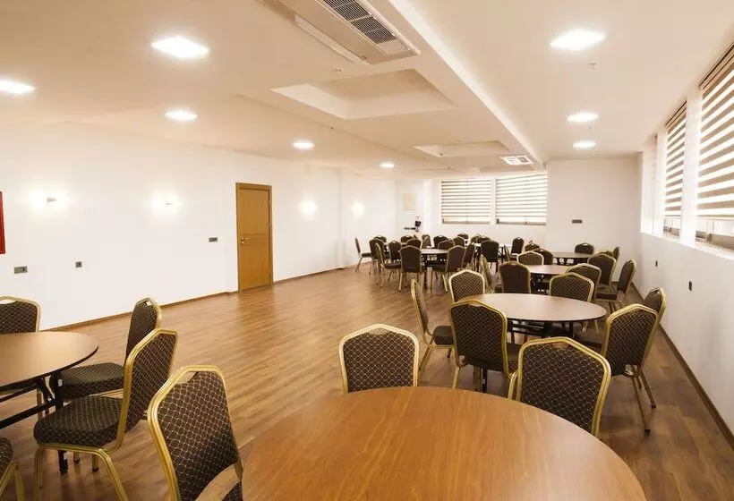 Fotos del hotel Elara:  12