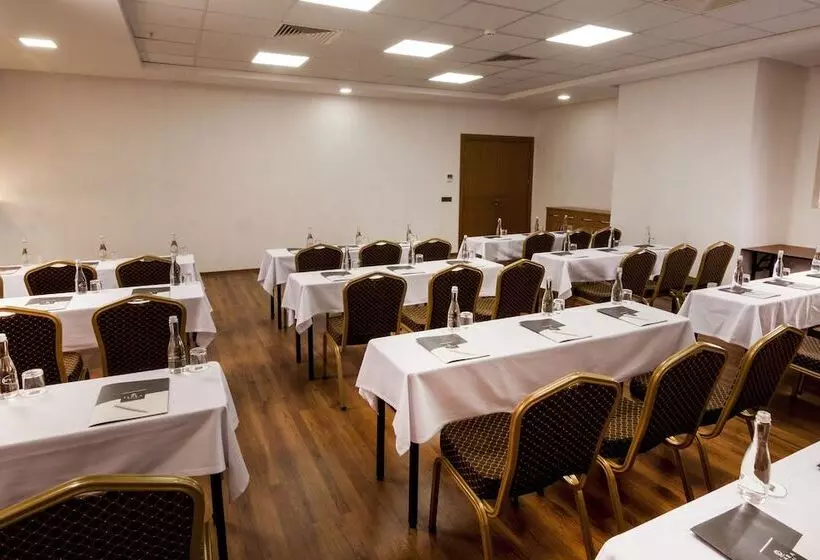 Fotos del hotel Elara:  15