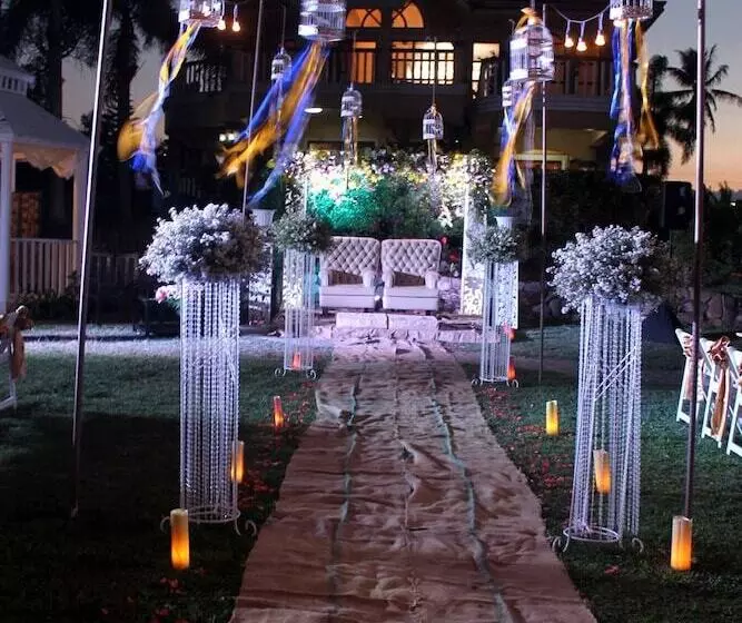 Fotos del hotel The Q Hotel & Restaurant:  15