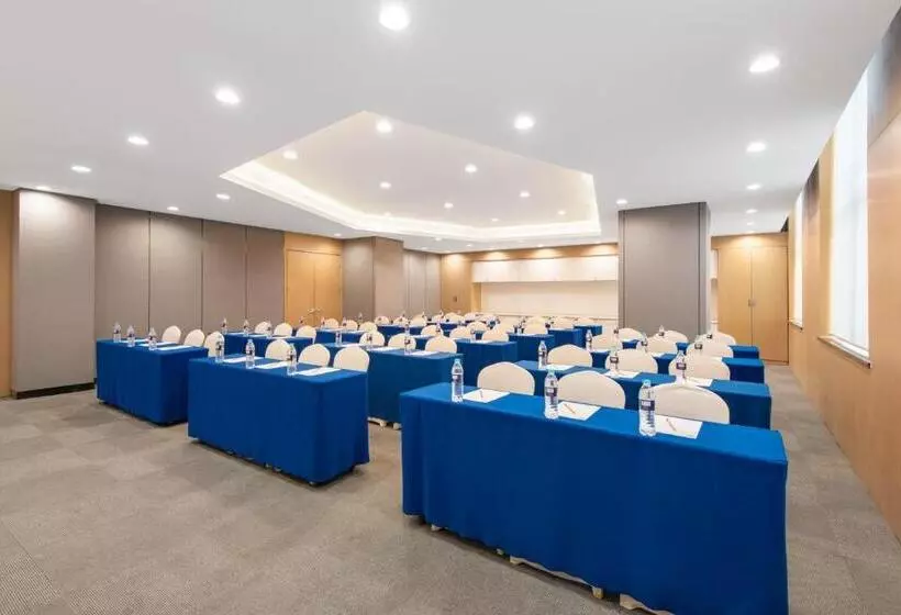 Fotos del hotel Holiday Inn Express Jinan Hightech Zone, An Ihg:  7