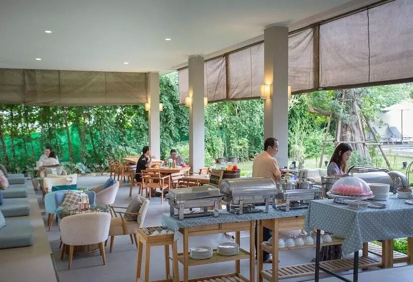 Fotos del hotel Prairie Hills Resort:  18