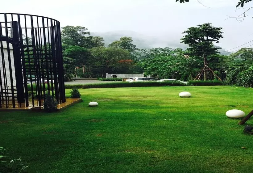 Fotos del hotel Prairie Hills Resort:  7