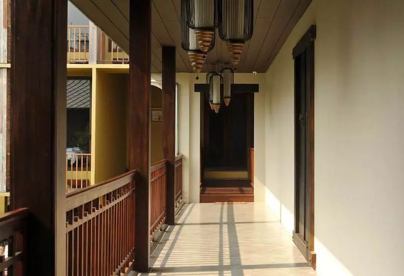 Fotos del hotel Villa Phra Sumen Bangkok:  3