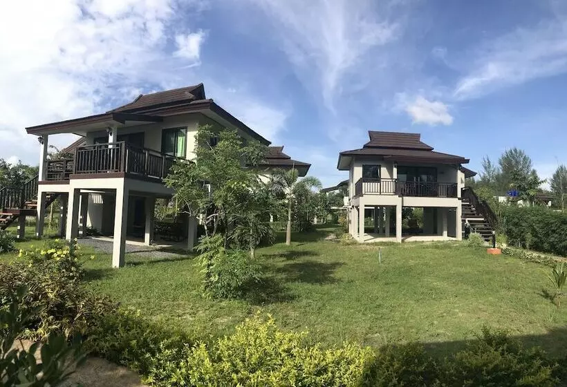 Fotos del hotel The Hip Resort @ Khao Lak:  21