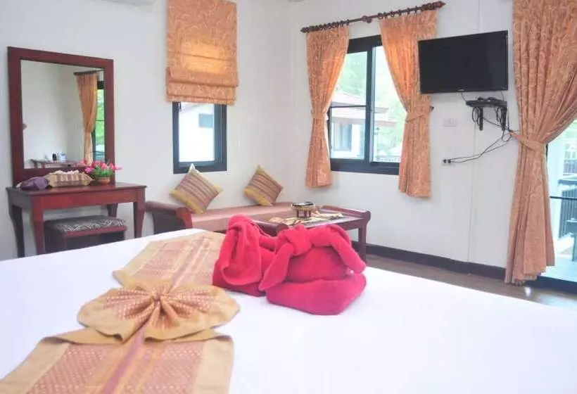 Fotos del hotel The Hip Resort @ Khao Lak:  2