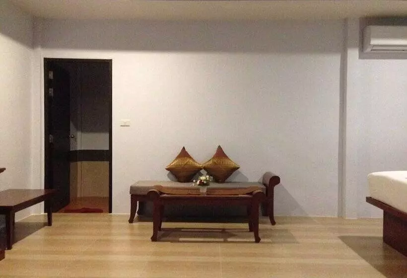 Fotos del hotel The Hip Resort @ Khao Lak:  18