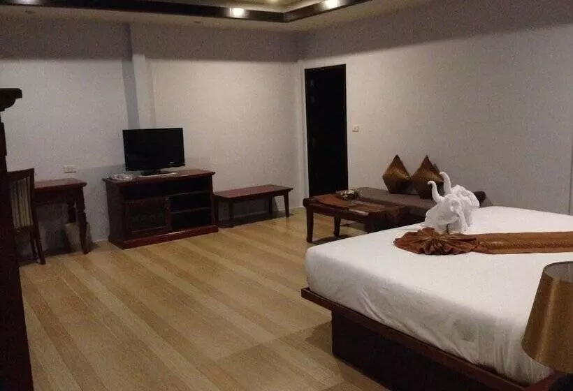 Fotos del hotel The Hip Resort @ Khao Lak:  9