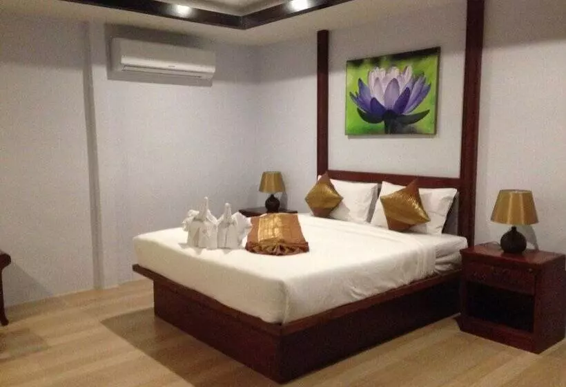 Fotos del hotel The Hip Resort @ Khao Lak:  14