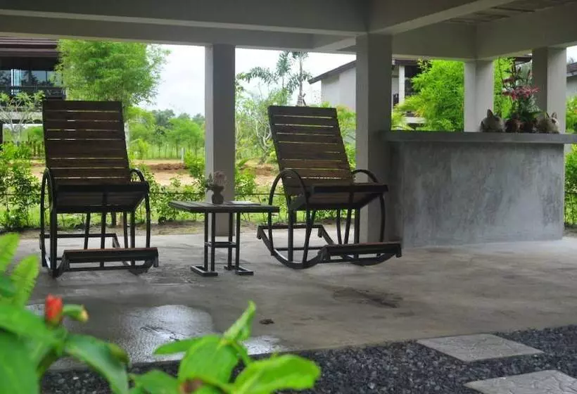 Fotos del hotel The Hip Resort @ Khao Lak:  3