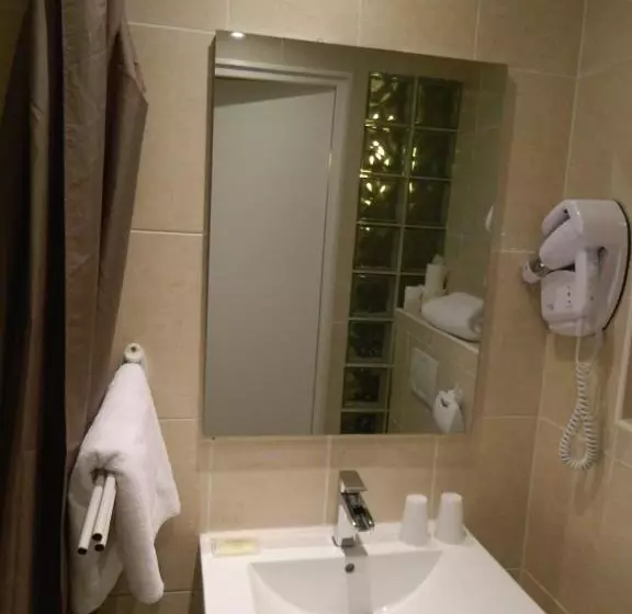 Fotos del hotel Modern's:  13