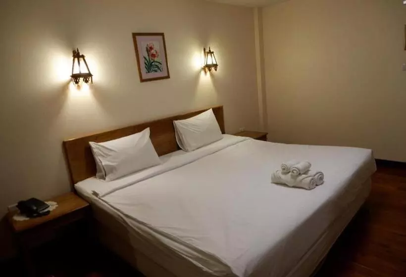 Fotos del hotel Sripat Guesthouse:  9