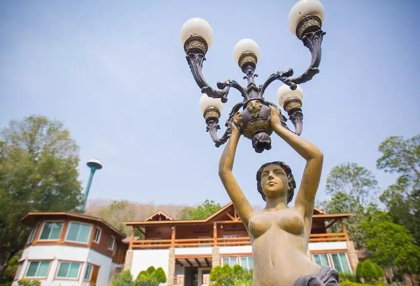 Fotos del hotel The Log Home Experience Khao Yai:  11