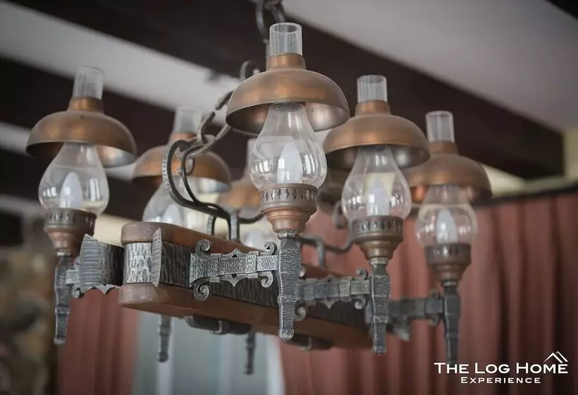 Fotos del hotel The Log Home Experience Khao Yai:  12