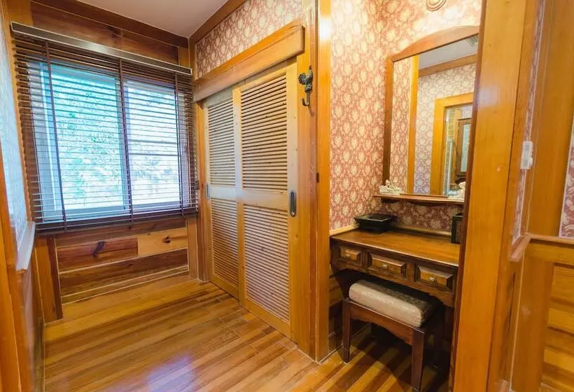 Fotos del hotel The Log Home Experience Khao Yai:  7