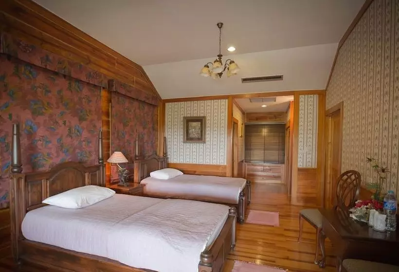 Fotos del hotel The Log Home Experience Khao Yai:  14