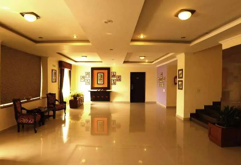 Fotos del hotel Oyo Premium Civil Lines Dharamshala:  9