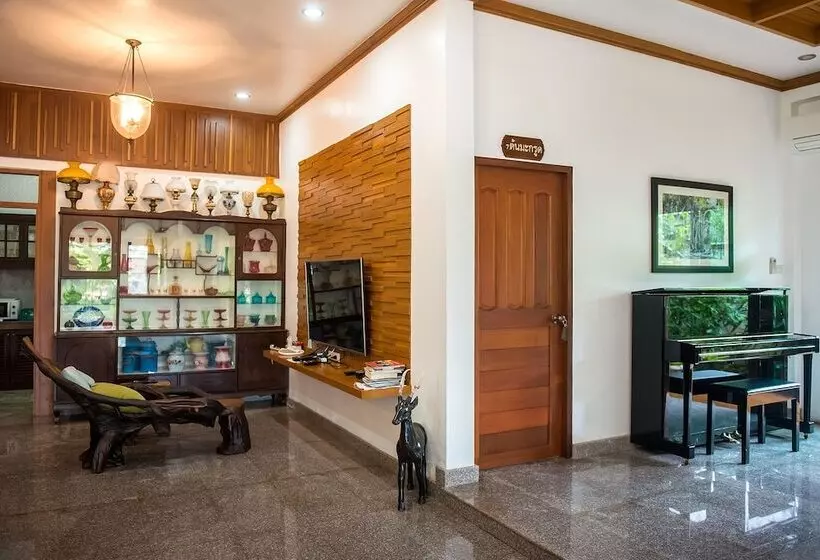 Fotos del hotel Tree Home Plus Home Stay:  6
