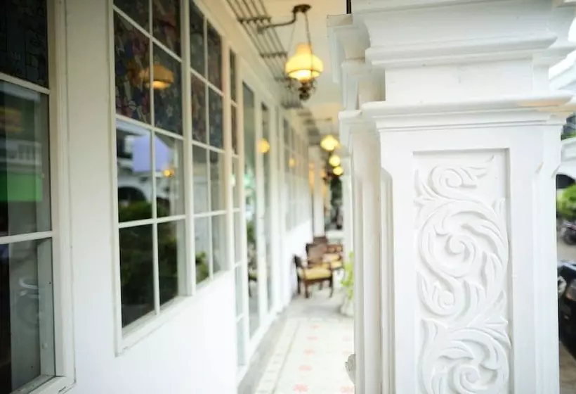 Fotos del hotel Baan Phuanda Phuket:  6