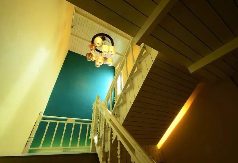 Fotos del hotel Baan Phuanda Phuket:  10
