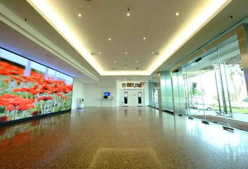 Fotos del hotel Kuching Park:  15