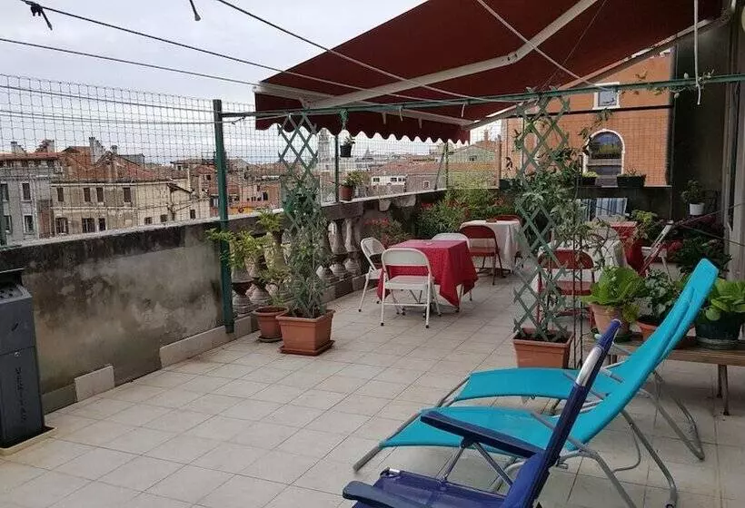 Fotos del hotel Ostello Domus Civica:  4