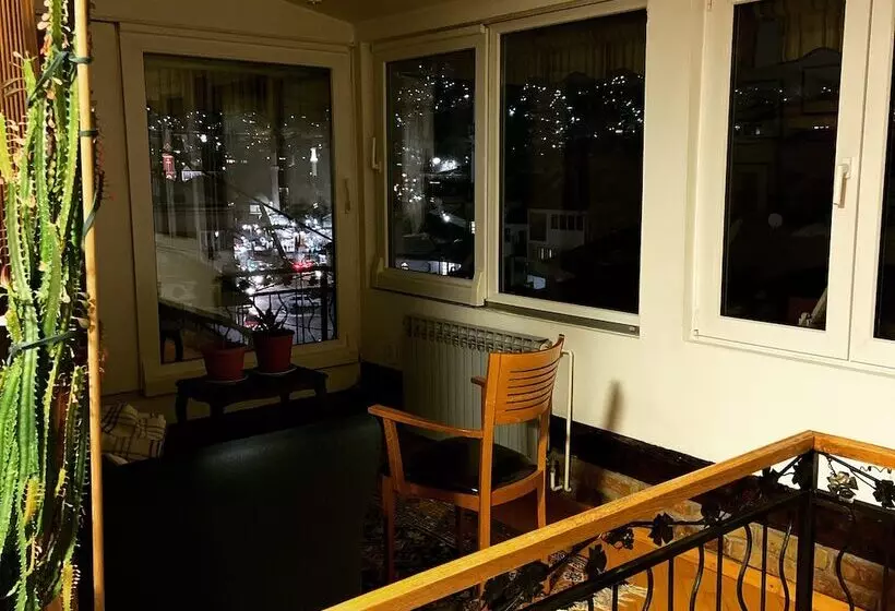 Fotos del hotel Halvat Guesthouse:  13