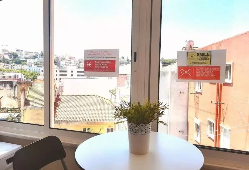 Fotos del hotel Lisbon Terrace Suites Large Groups Apartment:  7