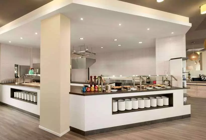 Fotos del hotel Super 8 By Wyndham Munich City West:  6