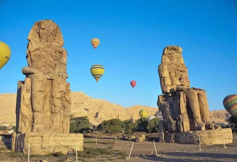 Fotos del hotel New Memnon:  9
