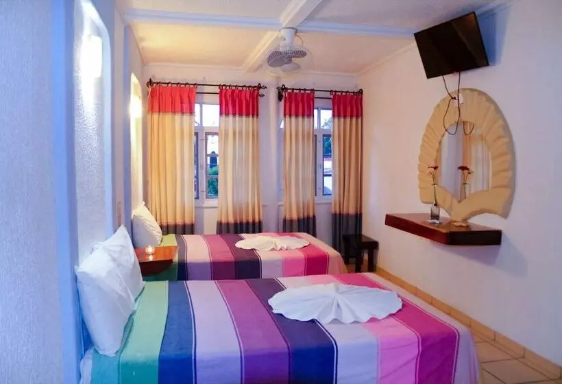 Fotos del hotel Careyes Puerto Escondido:  2