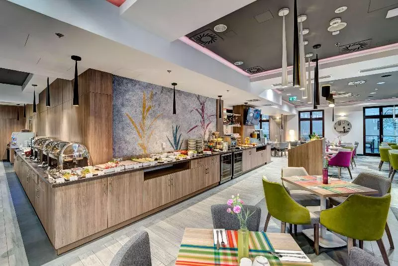 Fotos del hotel Golden Tulip Krakow Kazimierz:  66
