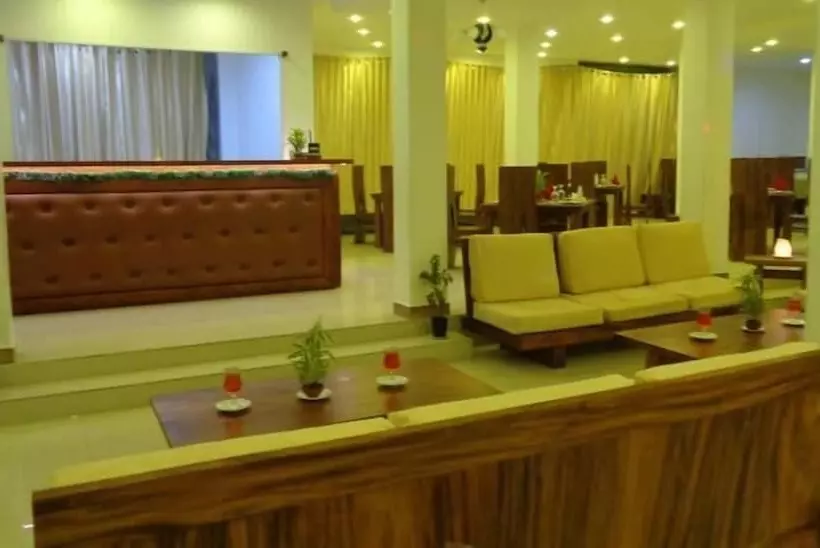 Fotos del hotel The Queensburry City:  4