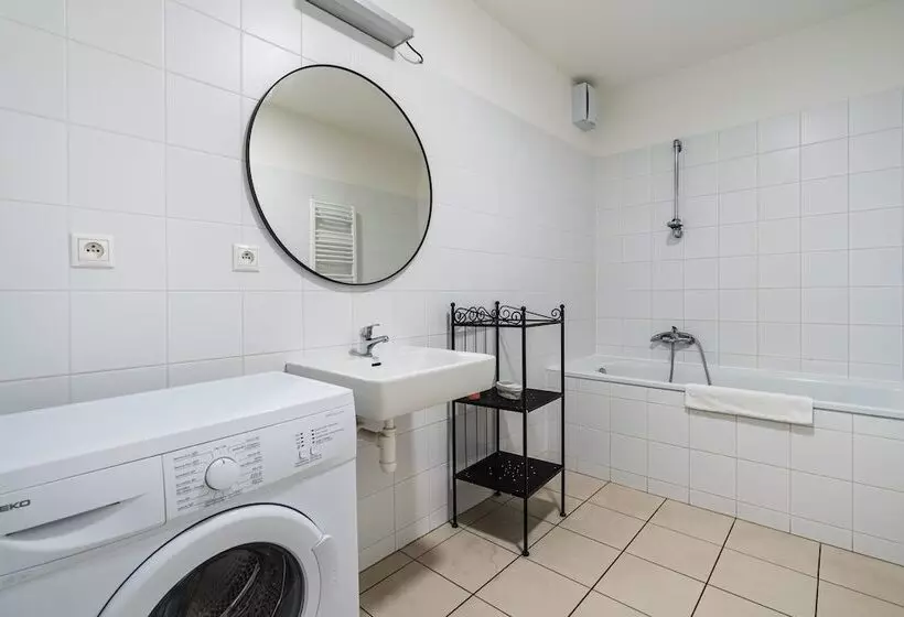 Fotos del hotel Keybox Checkin Apartments By Ambiente:  3
