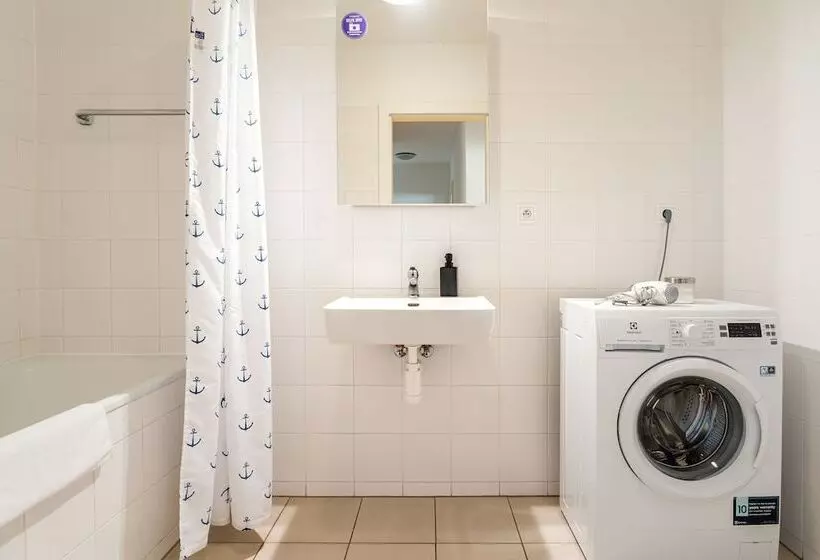 Fotos del hotel Keybox Checkin Apartments By Ambiente:  20