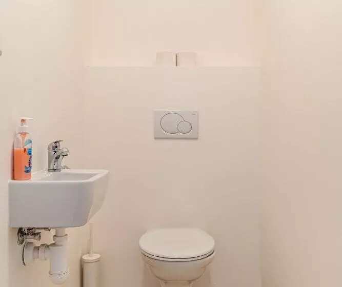 Fotos del hotel Keybox Checkin Apartments By Ambiente:  25
