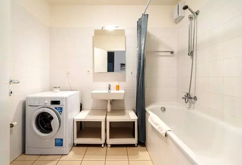 Fotos del hotel Keybox Checkin Apartments By Ambiente:  19