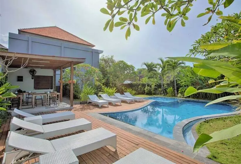 Fotos del hotel Harmony Beach Suite:  8