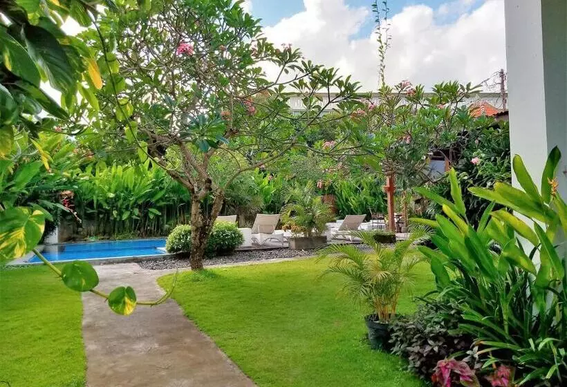 Fotos del hotel Harmony Beach Suite:  13
