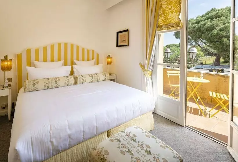 Fotos del hotel Hôtel Le Y:  20