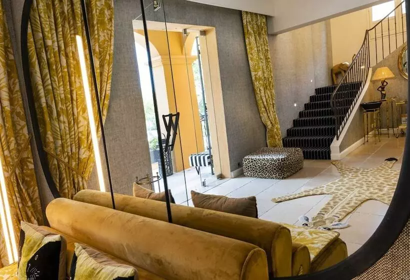Fotos del hotel Hôtel Le Y:  23