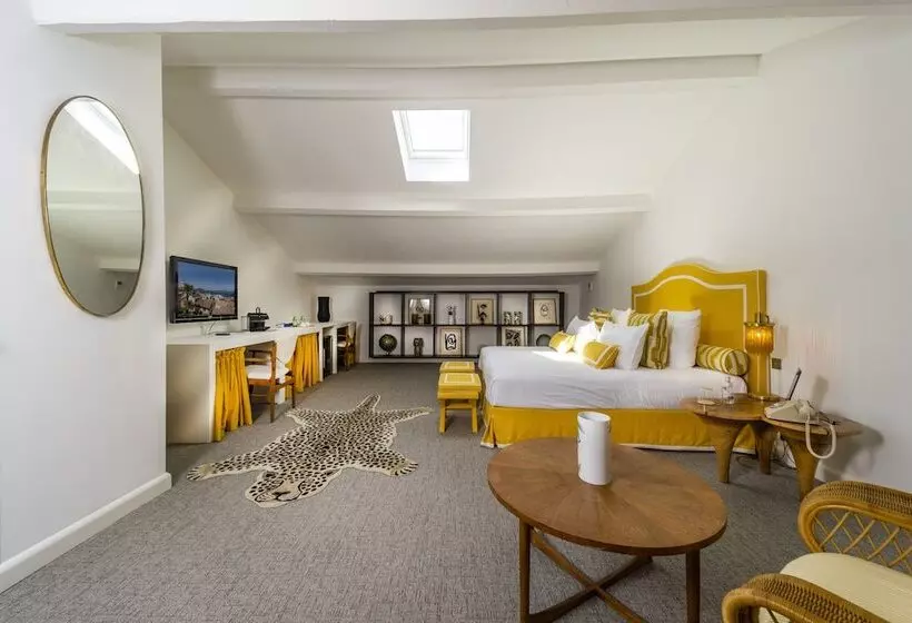 Fotos del hotel Hôtel Le Y:  15