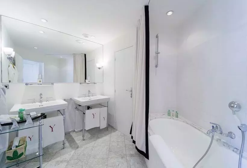 Fotos del hotel Hôtel Le Y:  12