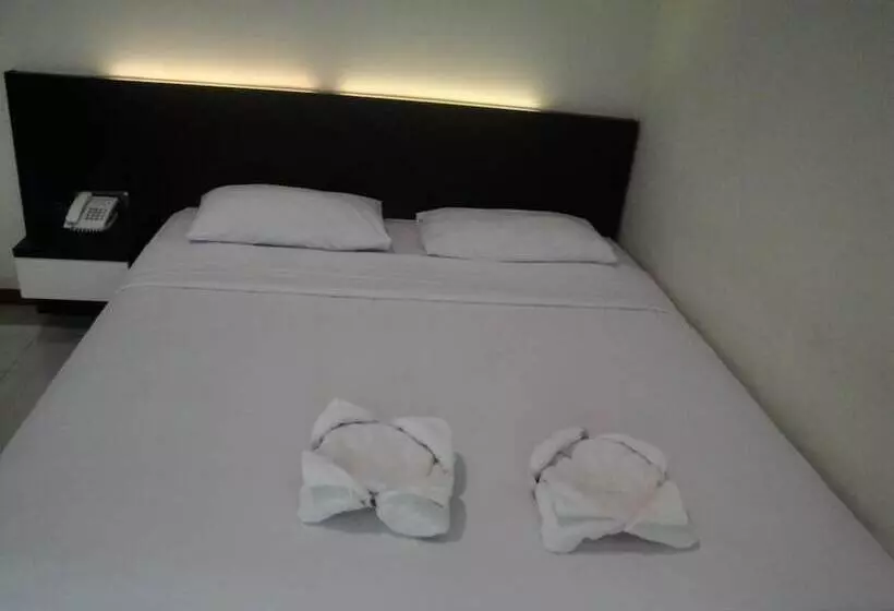 Fotos del hotel Pagi:  5