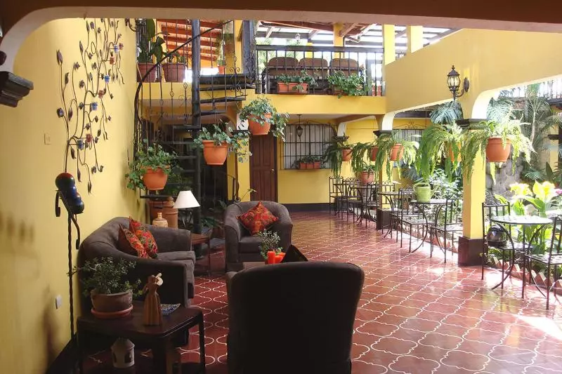 Fotos del hotel Las Camelias Inn By Ahs:  13