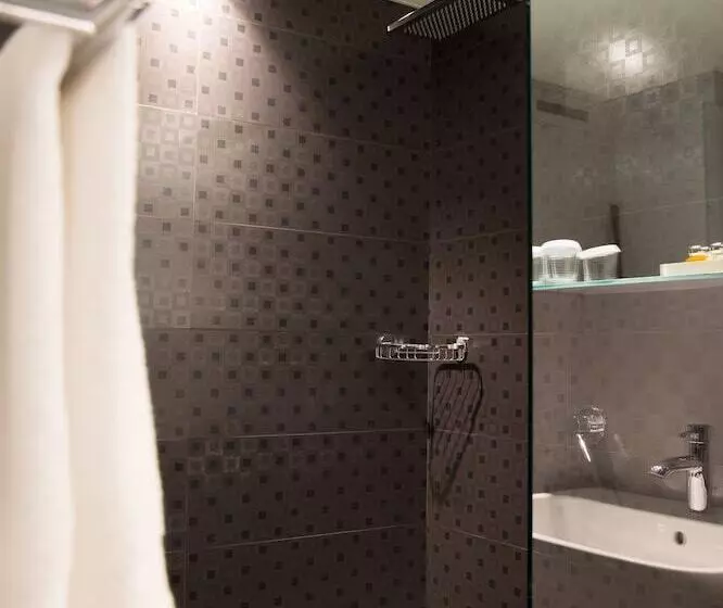 Fotos del hotel Nova  Yerevan:  5