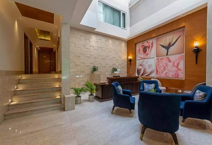 Fotos del hotel Saket 27:  2