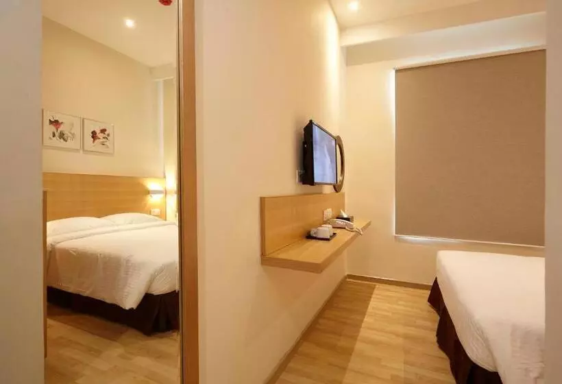 Fotos del hotel Six Seasons @ Mid Valley:  2